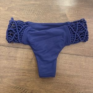 MIKOH bottoms size XS 💙